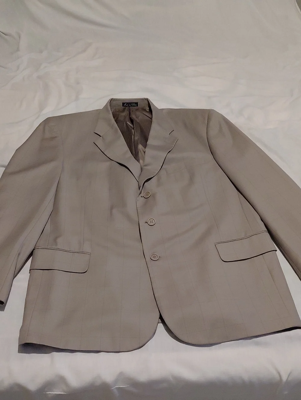 Men's Wool Blend Taupe Windowpaine Three-Button Suit Jacket